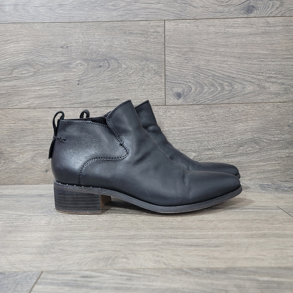 FRANCO SARTO Damion Leather Ankle Bootie Black Size 9.5M